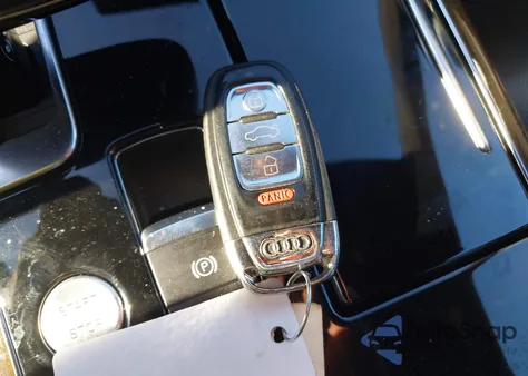 2016 Audi A8 L 4.0T Sport z USA, uszkodzony, nr VIN WAU43AFDXGN006262